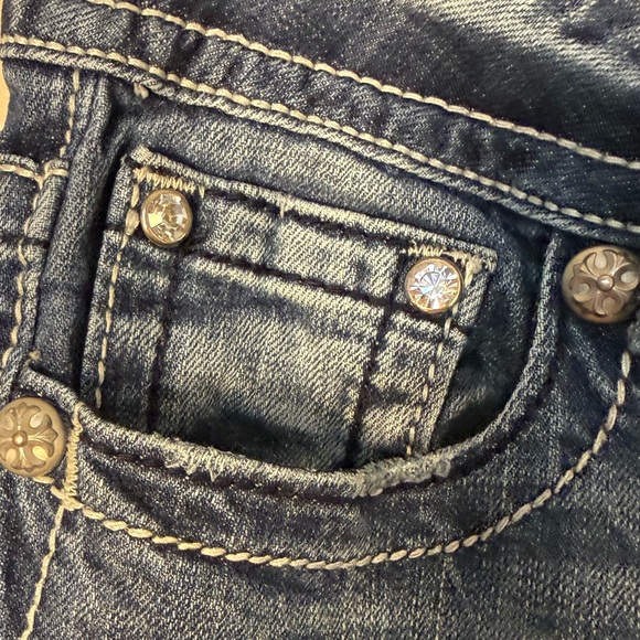 Miss Me Crystal Embellished Fleur-De-Lis Bootcut Mid Rise Jeans - Picture 4 of 8